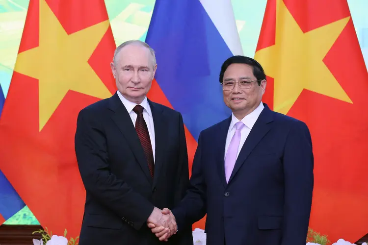 Putin e o premiê vietnamita Pham Minh Chinh se encontram nesta quinta-feira