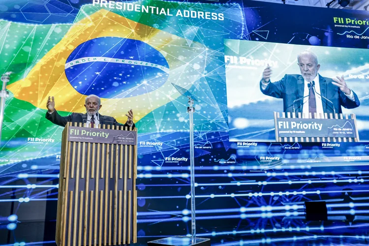 Presidente da República, Luiz Inácio Lula da Silva, durante a sessão de abertura do Fórum de Investimentos Prioridade 2024 do Instituto da Iniciativa de Investimentos Futuros (FII Institute), no Rio de Janeiro (Ricardo Stuckert / PR/Divulgação)