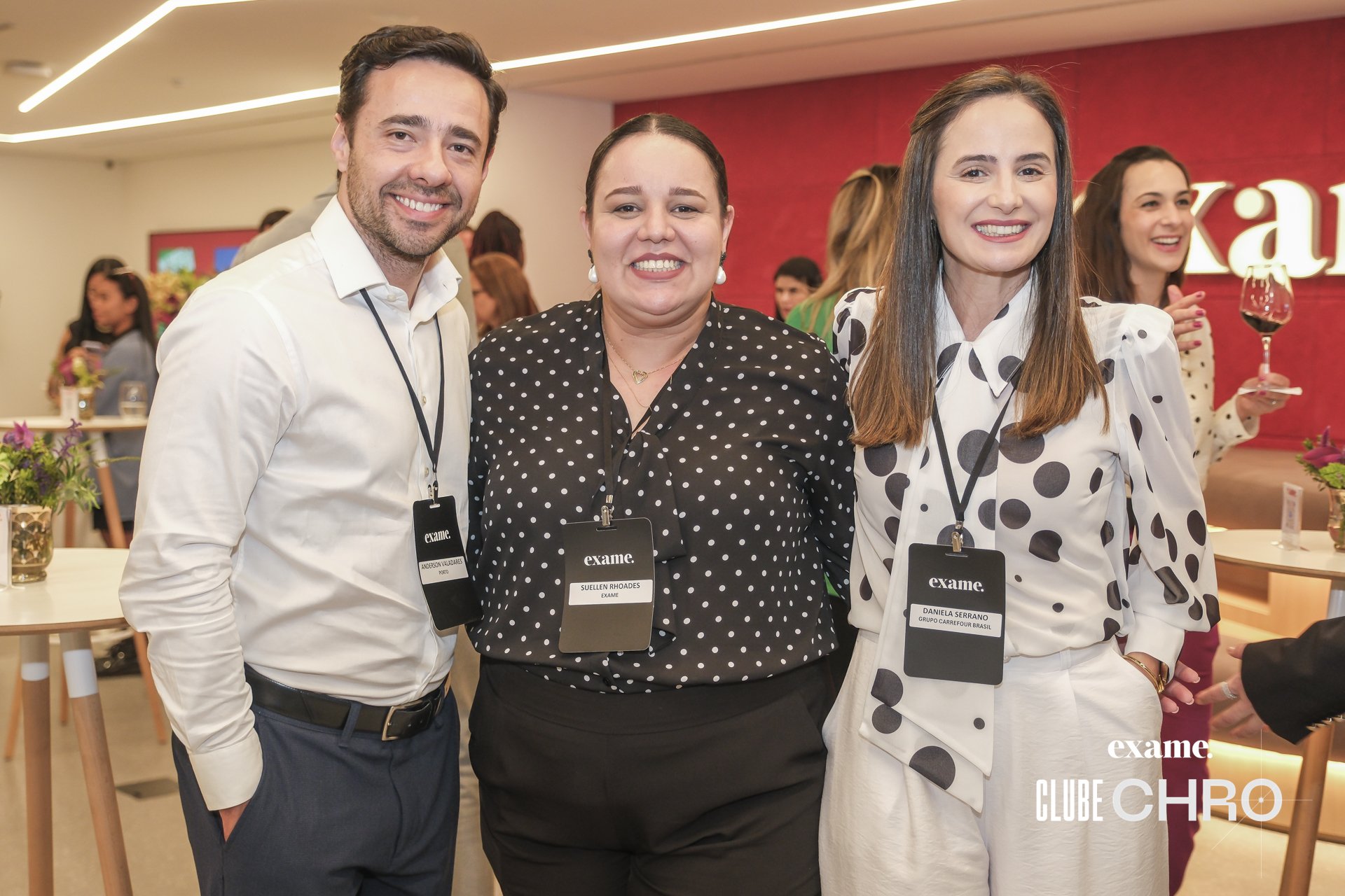 Anderson Valadares (Porto), Suellen Rhoades (Head of InCompany, Exame 
Corporate Education), Daniela Serrano (Diretora de Pessoas Carrefour Brasil)