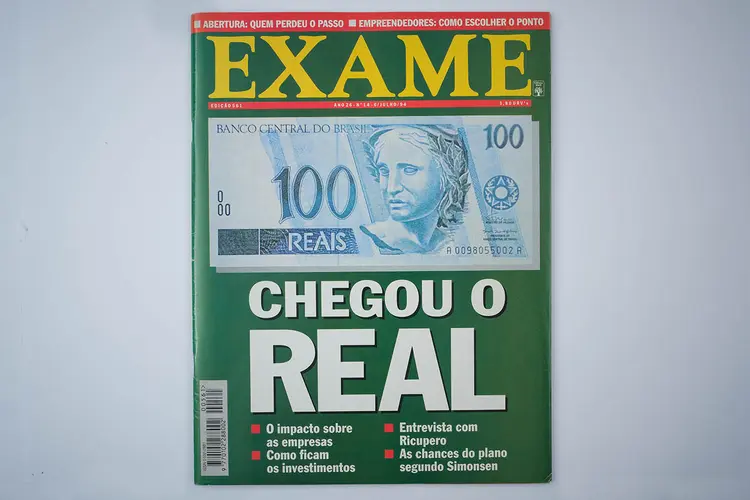 Capa da revista Exame de 6 de julho de 1994: As incertezas e as expectativas sobre a nova moeda, o Real (exame/Exame)
