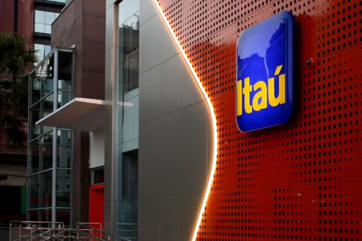 Lucro do Itaú Unibanco sobe 16% e chega a R$ 41,4 bilhões em 2024