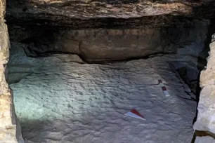 Imagem referente à matéria: Egito anuncia a descoberta de 33 tumbas milenares com sinais de doenças da época