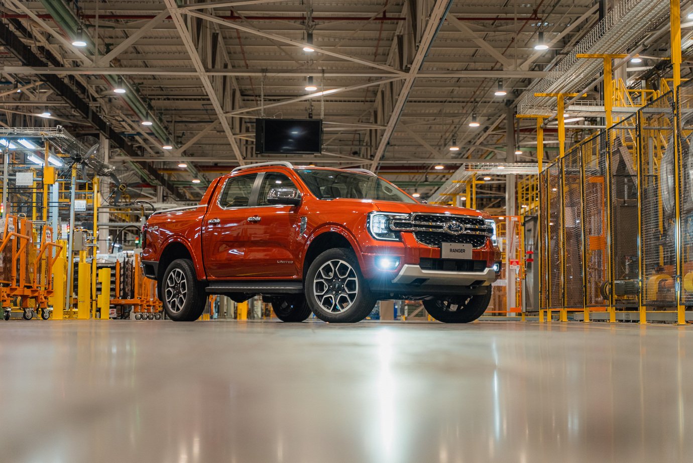 Vendas da Ford sobem 70% em 2024 com mudança estratégica na produção da Ranger