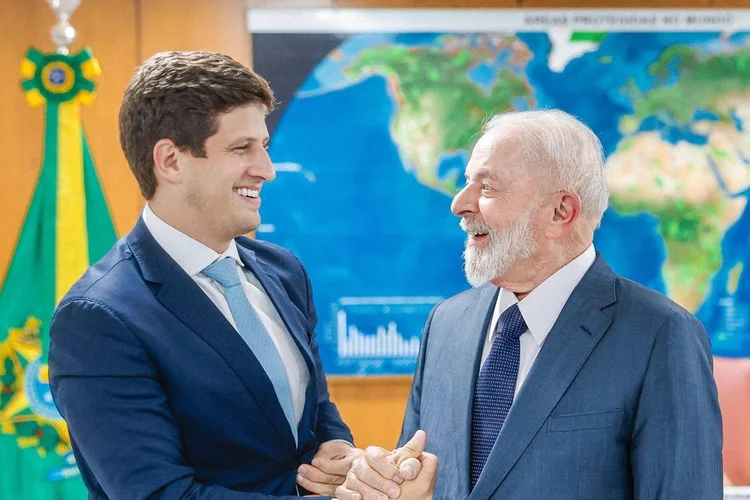 João Campos, prefeito de Recife, com o presidente Lula (Ricardo Stuckert/Divulgação)