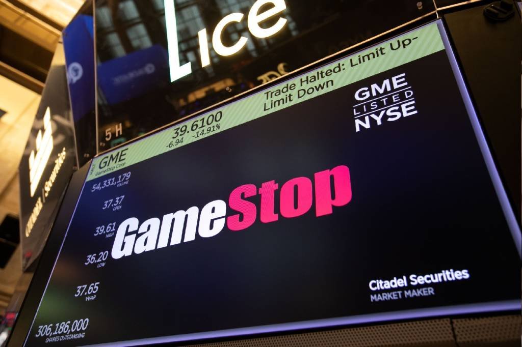 GameStop levanta US$ 2,14 bilhões em meio a rali de 'ações meme'