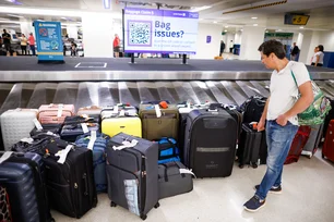 Imagem referente à matéria: Aéroportos registram queda no extravio de bagagens após implementação de novas tecnologias