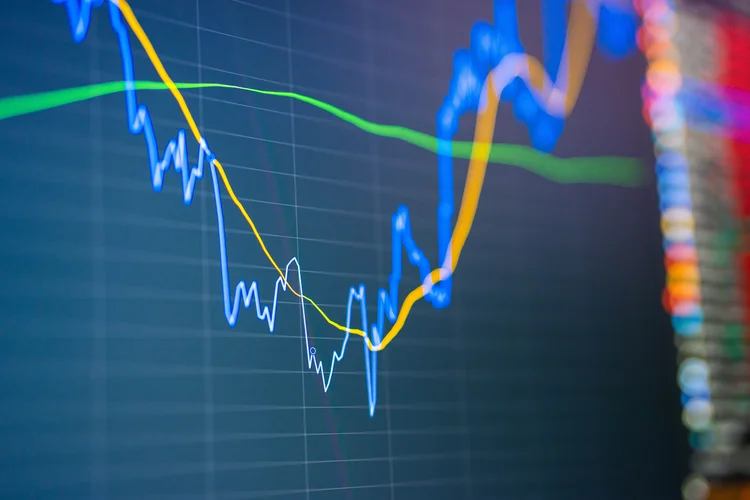 Eles funcionam de maneira similar aos BDRs (Brazilian Depositary Receipts), que são recibos de empresas estrangeiras negociados no Brasil. (	Jackyenjoyphotography/Getty Images)