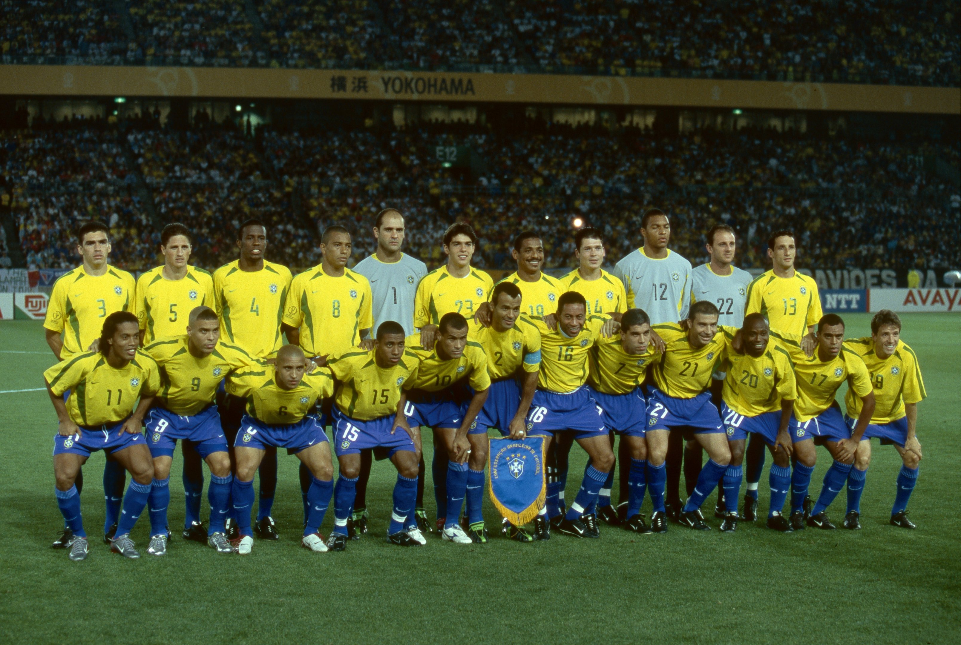 30 June 2002 - FIFA Football World Cup FINAL - Brazil v Germany - The Brazilian squad line up for a squad photo including the likes of Ronaldinho, Ronaldo, Roberto Carlos, Dida and Rivaldo. (Photo by Mark Leech/Getty Images)