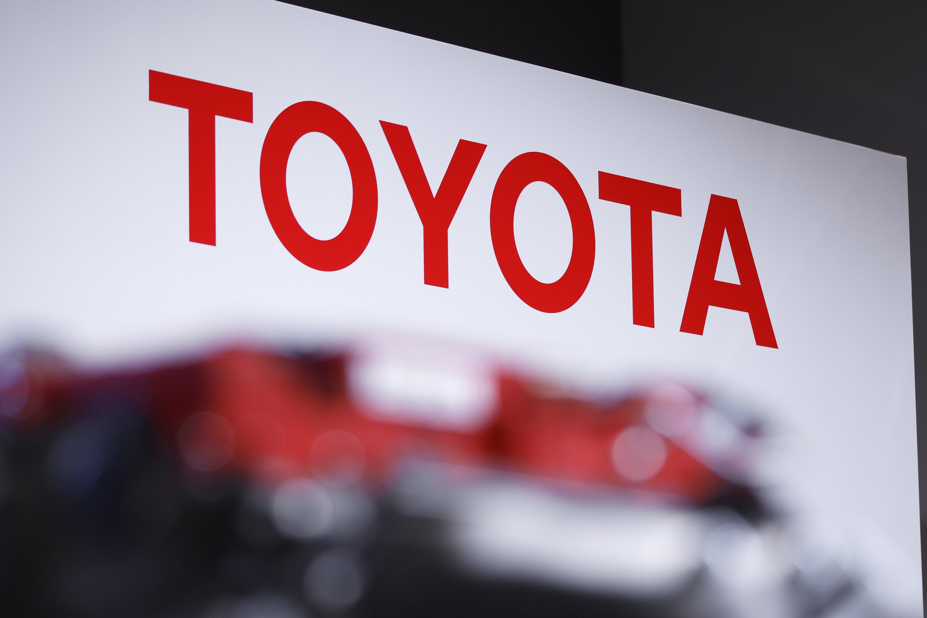 Japonesas Toyota e NTT se unem para desenvolver direção autônoma que prevê acidentes