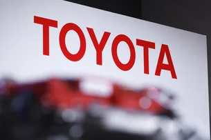 Toyota suspende entrega de veículos após irregularidades em teste de segurança no Japão