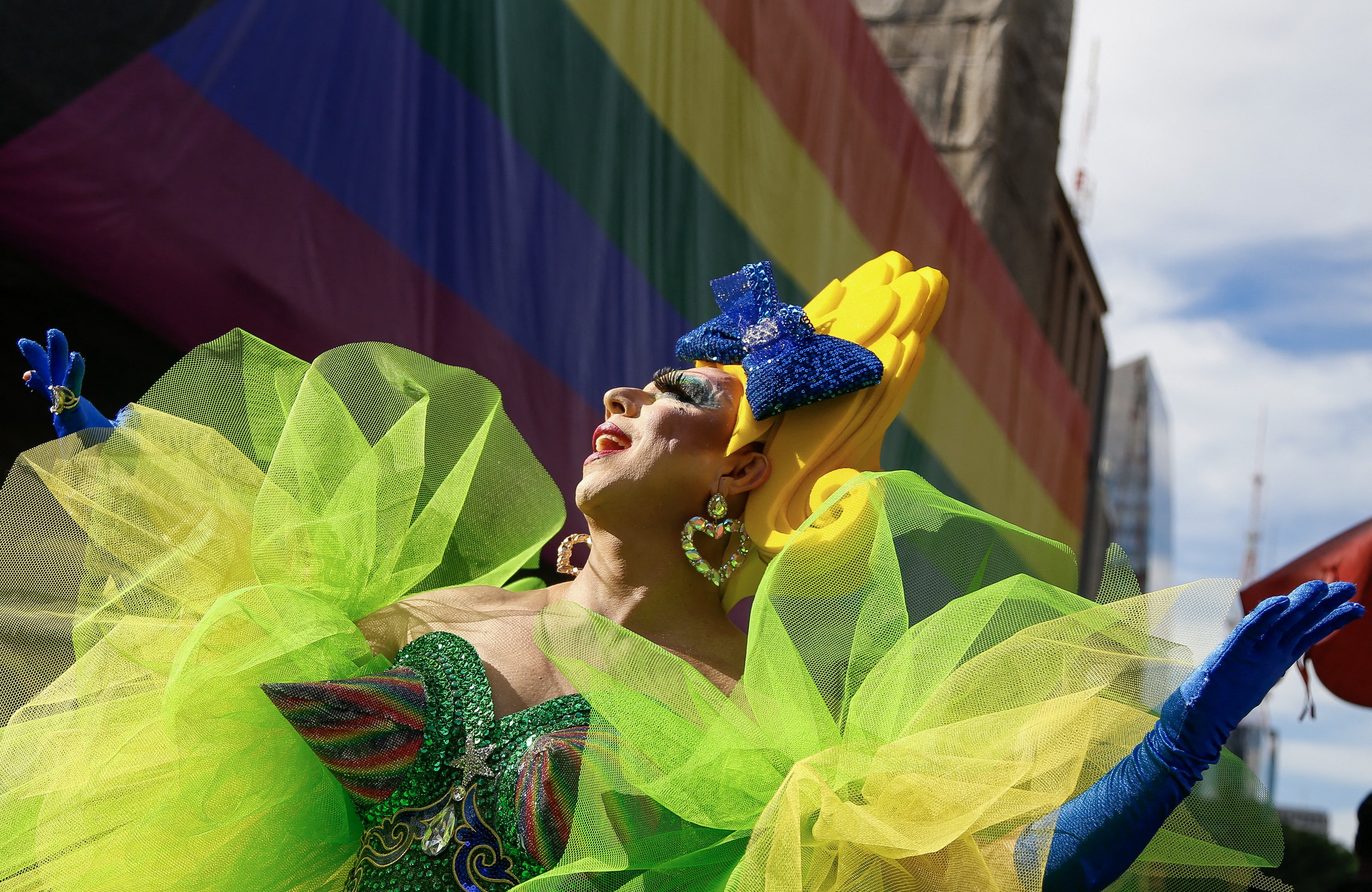 28ª Parada do Orgulho LGBT+ lota Avenida Paulista em São Paulo