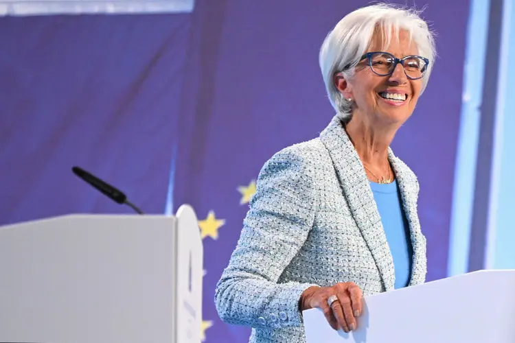 Christine Lagarde, presidente do BCE: queda de juros foi de 0,25 ponto percentual (Kirill KUDRYAVTSEV / AFP) (Photo by KIRILL KUDRYAVTSEV/AFP/Getty Images)