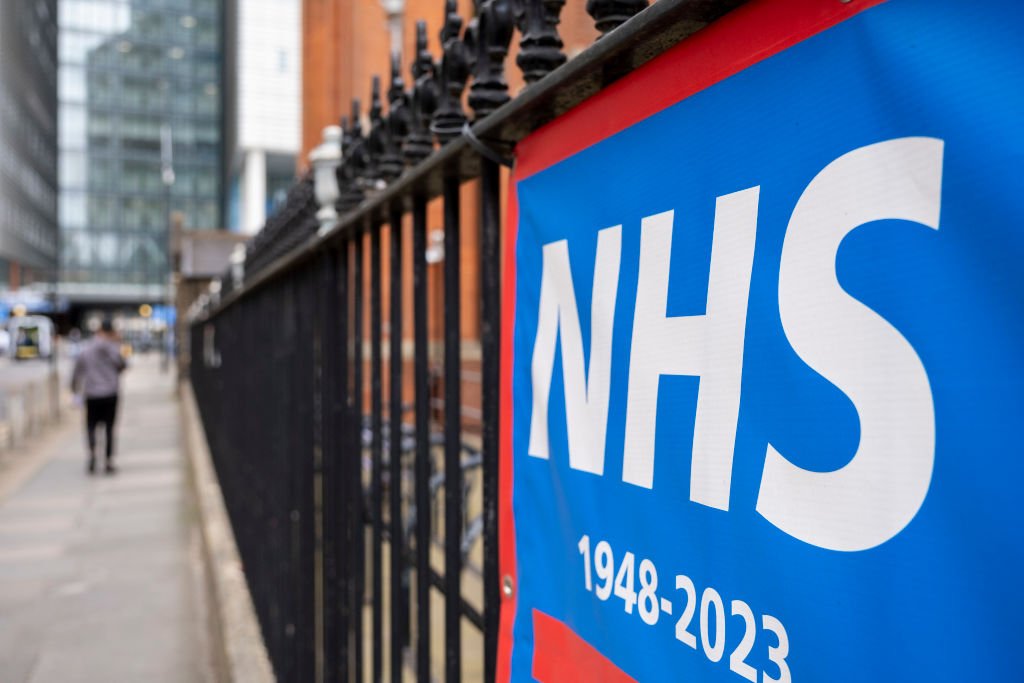 Ciberataques causam colapso em hospitais do Reino Unido