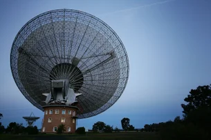 Estranho sinal de rádio no espaço intriga cientistas