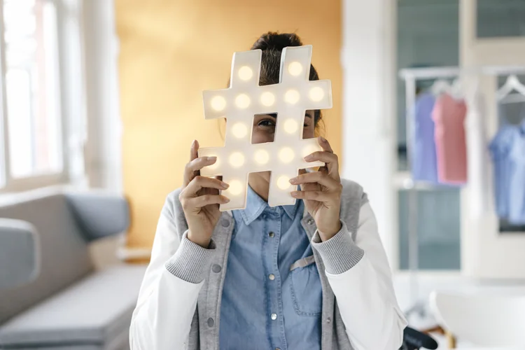 O Work aesthetic é uma maneira do trabalhador se tornar, ao mesmo tempo, um “influenciador do trabalho”, o que ajuda a tornar o dia a dia mais agradável e visualmente atraente (Westend61/Divulgação)