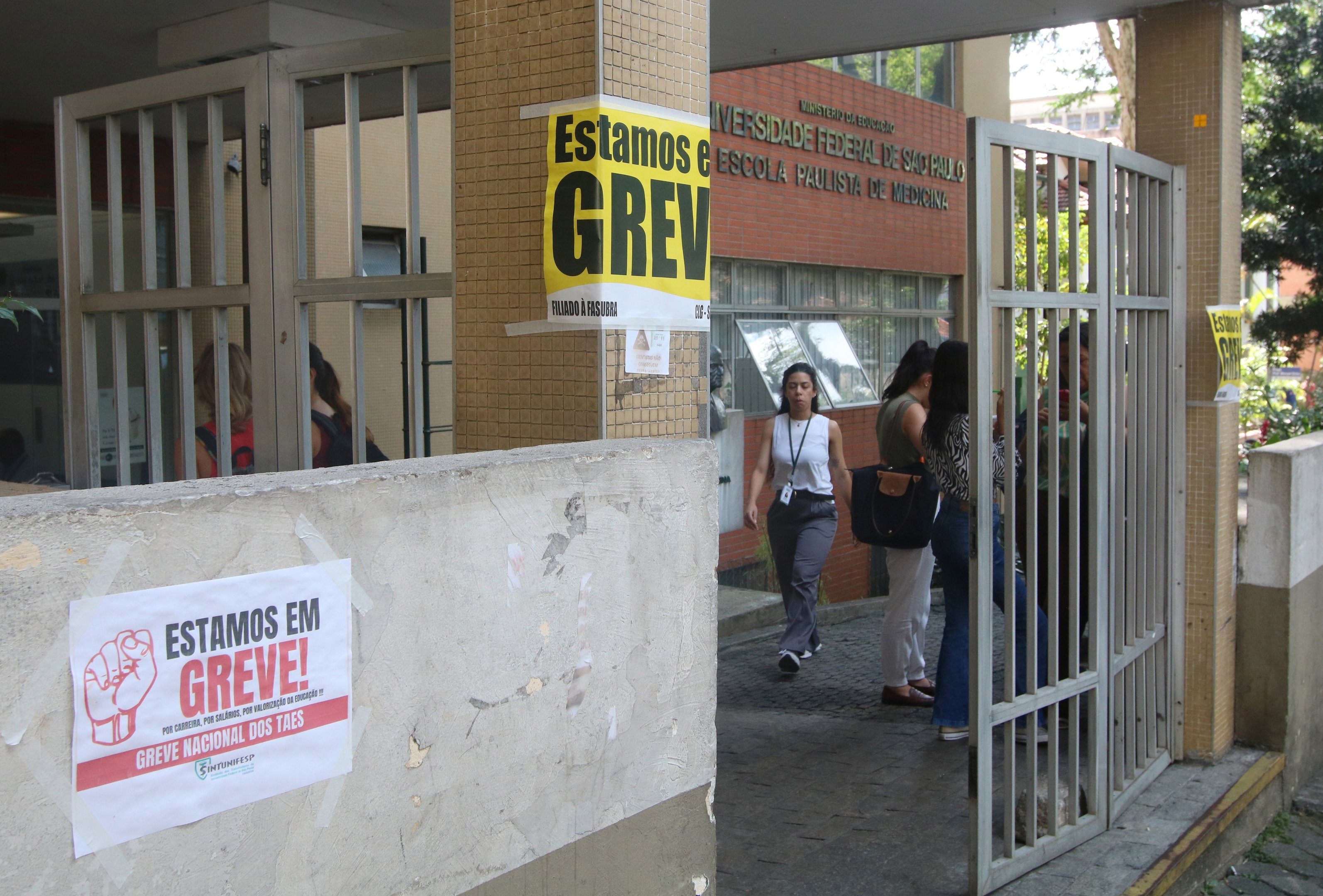 Fim da greve nas federais: governo e professores assinam acordo nesta quinta-feira