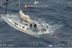 Dois naufrágios na costa da Itália deixam ao menos 11 migrantes mortos e mais de 50 desaparecidos