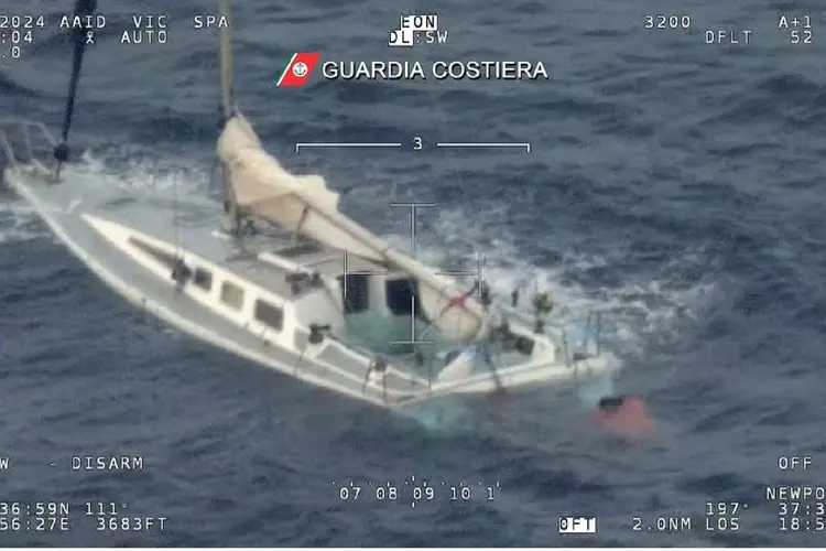  (Guarda Costeira da Itália/AFP)