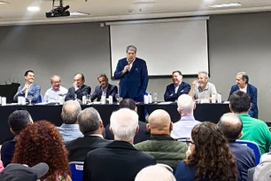 Imagem referente à notícia: Após ameaça de ala pró-Nunes, Federação do PSDB confirma Datena como candidato em SP