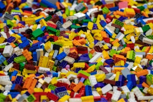 Imagem referente à matéria: Polícia de Los Angeles prende quadrilha especializada em roubar LEGO