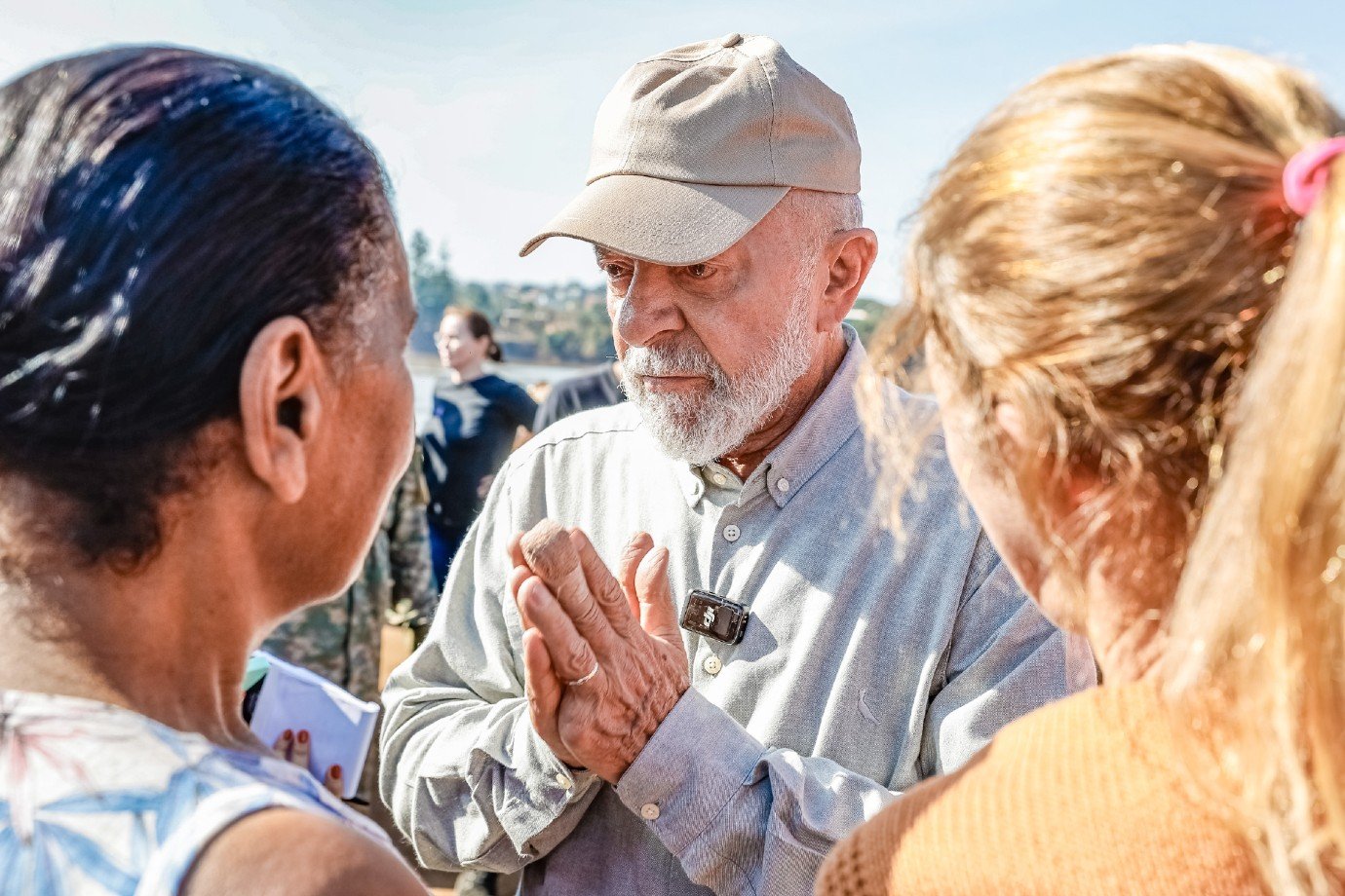 Lula veta ideia de fazer casa provisória no RS, dias após Leite anunciar medida