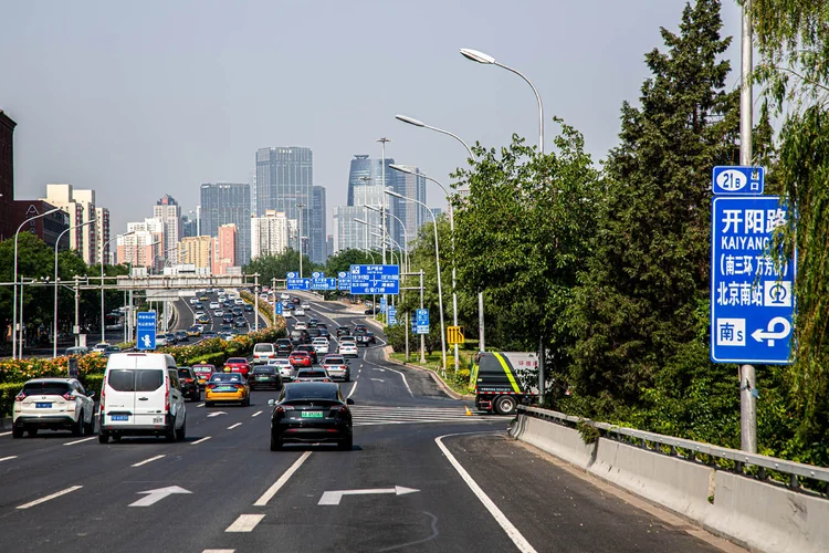 CHINA - estrada - placas de transito - sinalização

FOTO: LEANDRO FONSECA
DATA: MAIO 2024 (Leandro Fonseca/Exame)