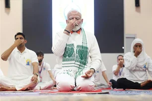 Imagem referente à matéria: Modi comanda sessão de ioga em região indiana de maioria muçulmana