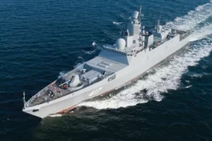 Rússia inicia exercício naval no Pacífico enquanto Putin visita a Coreia do Norte