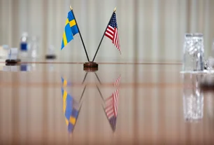 Imagem referente à matéria: Suécia faz acordo de defesa com EUA que possibilitará envio de armas nucleares