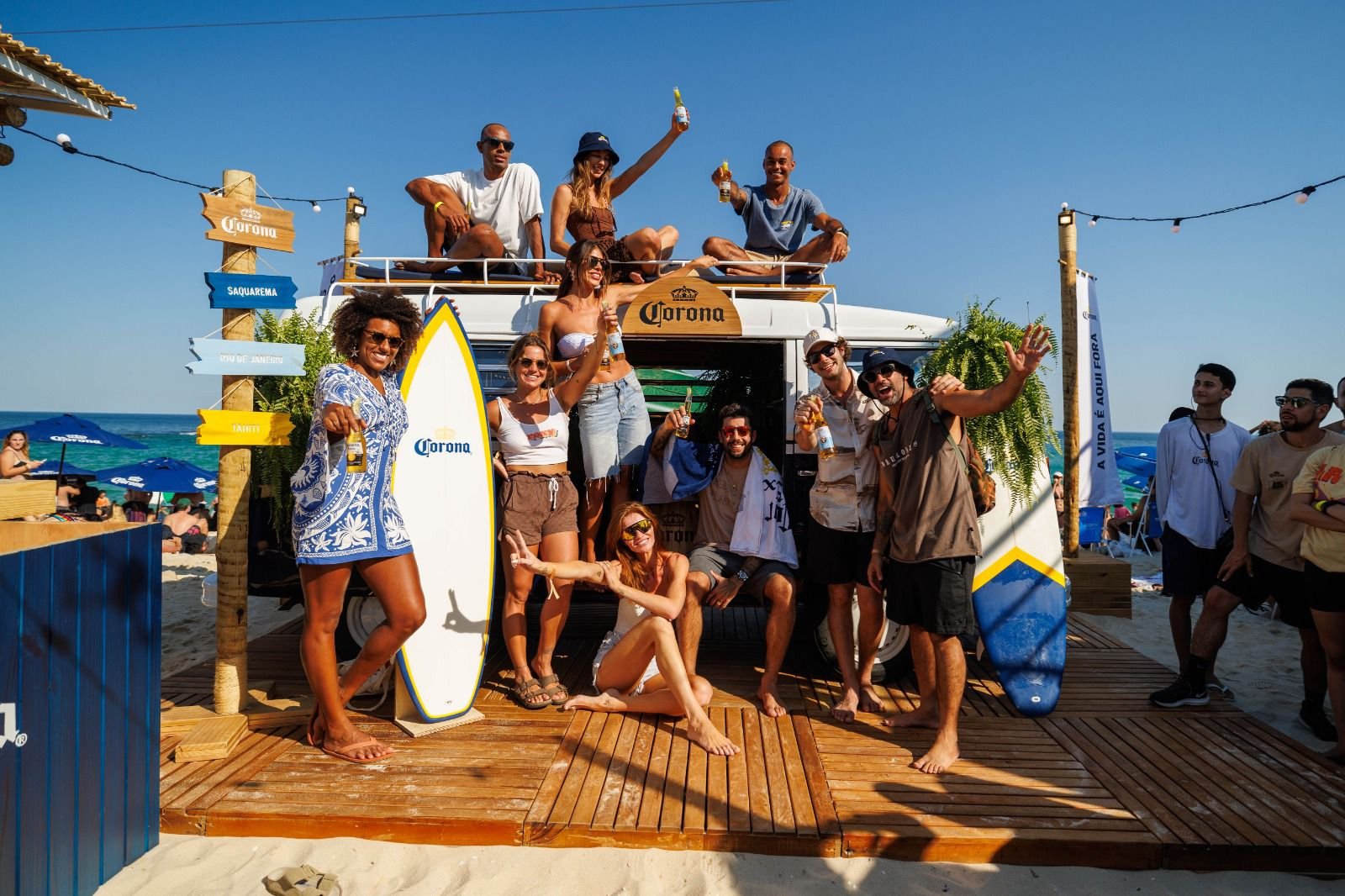 Ondas, shows e sustentabilidade: confira as ações de Corona na WSL em Saquarema, no Rio de Janeiro
