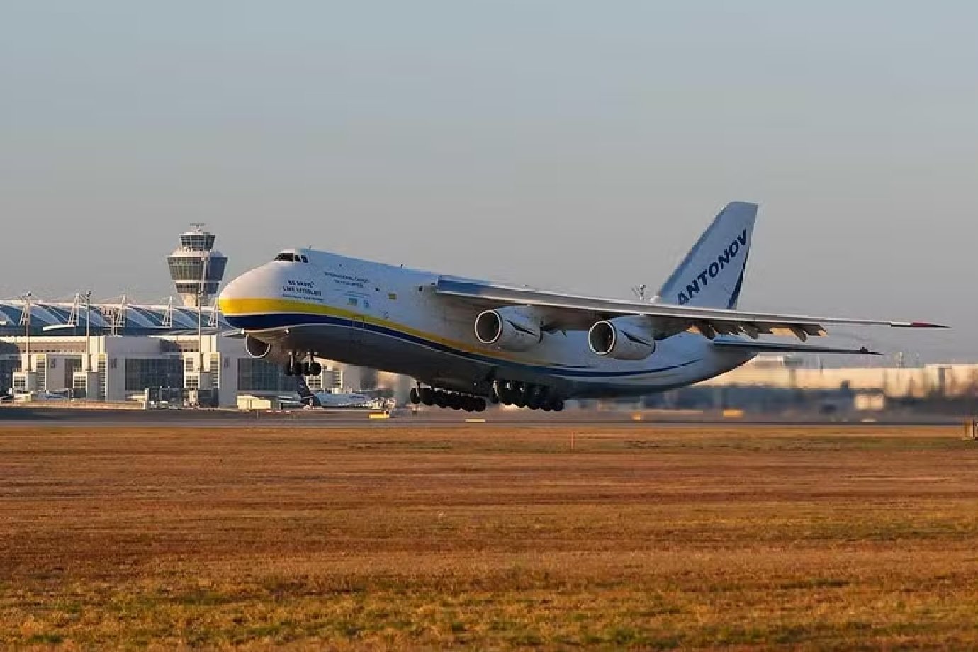 Aéreas vão pagar menos imposto se transportarem 600 pessoas por dia em voos regionais