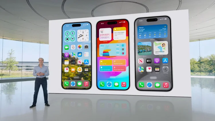 iOS 18 terá novidades de interface, mas Apple Intelligence ainda não está liberada para usuários.