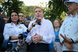 Imagem referente à matéria: Candidato à presidência denuncia 'prisão arbitrária' de assistentes na Venezuela