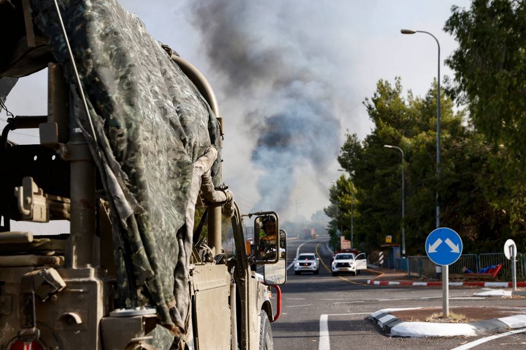 Após pagers, Israel faz bombardeio e mata comandante do Hezbollah em Beirute