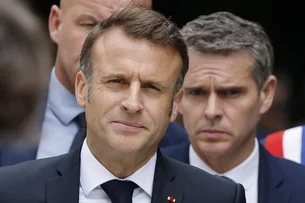 Premier de Macron é eleito líder de bancada antes de negociação para formar governo