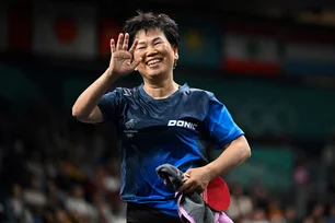 Imagem referente à matéria: 'Avó do tênis de mesa': aos 61 anos, chinesa faz história nas Olimpíadas 2024