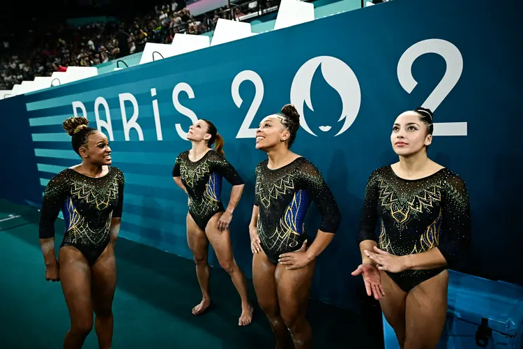 Olimpíadas de Paris: veja como foi a classificatória da ginástica artística feminina ( Loic VENANCE/AFP)