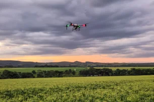 A Fugini pode aproveitar 3,5% a mais de área plantada — e os drones são os responsáveis