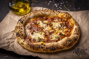 Imagem referente à matéria: A nova tendência de fazer pizza em casa com fornos especializados