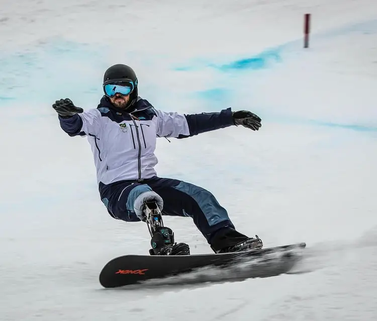 André Cintra, atual conselheiro da Amend Cosméticos e ex-atleta paralímpico de snowboard: “Tanto o esporte quanto o corporativo são profissões que exigem autoperformance” (André Cintra / Redes Sociais/Reprodução)