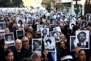 Ato renova pedido por justiça na Argentina, 30 anos após ataque ao centro judaico Amia