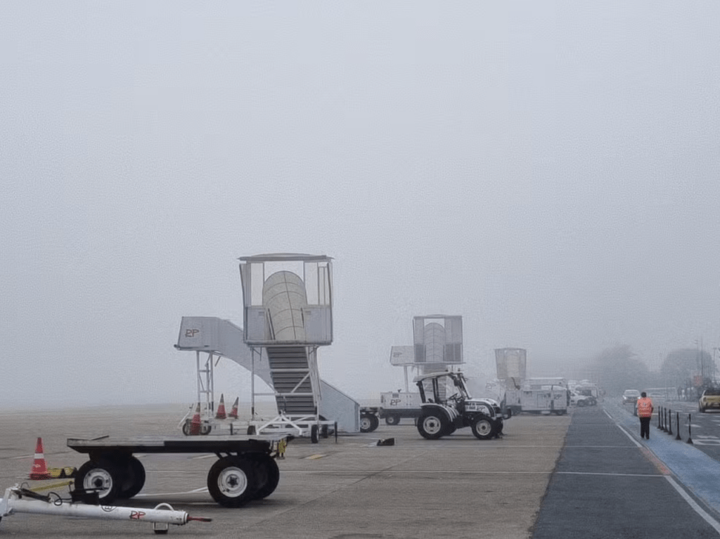 Nevoeiro marítimo fecha portos e aeroportos em Santa Catarina