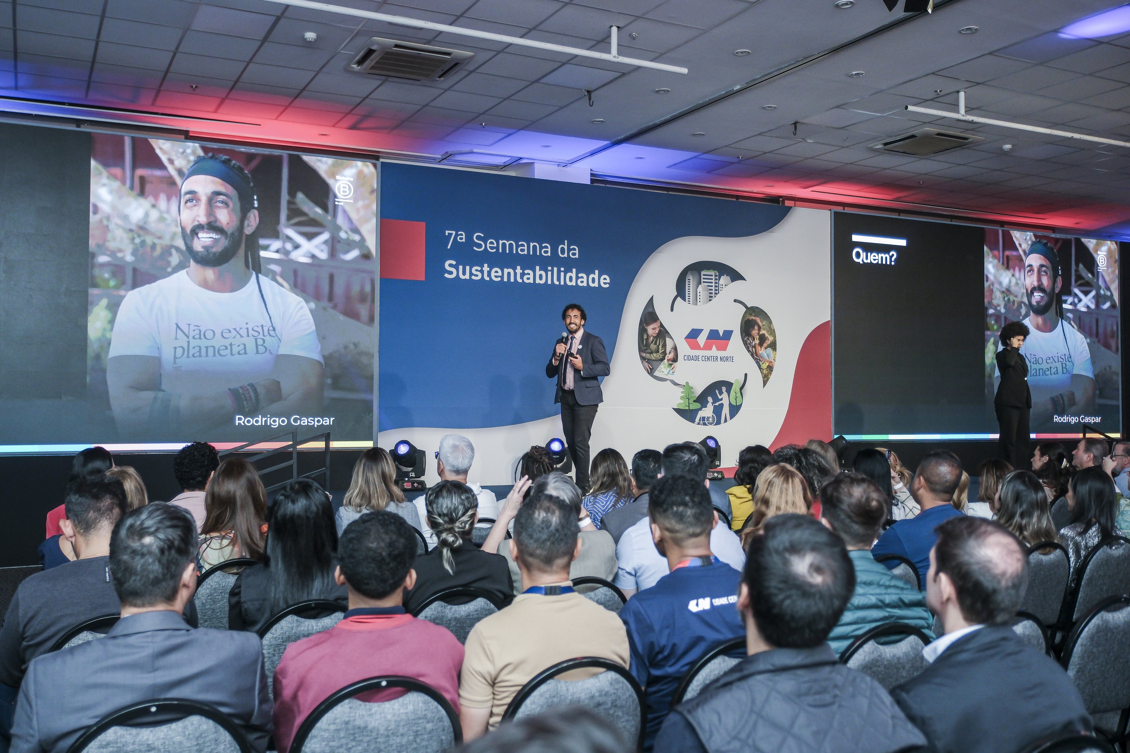 Colaboradores, clientes e parceiros estiveram presentes no evento.