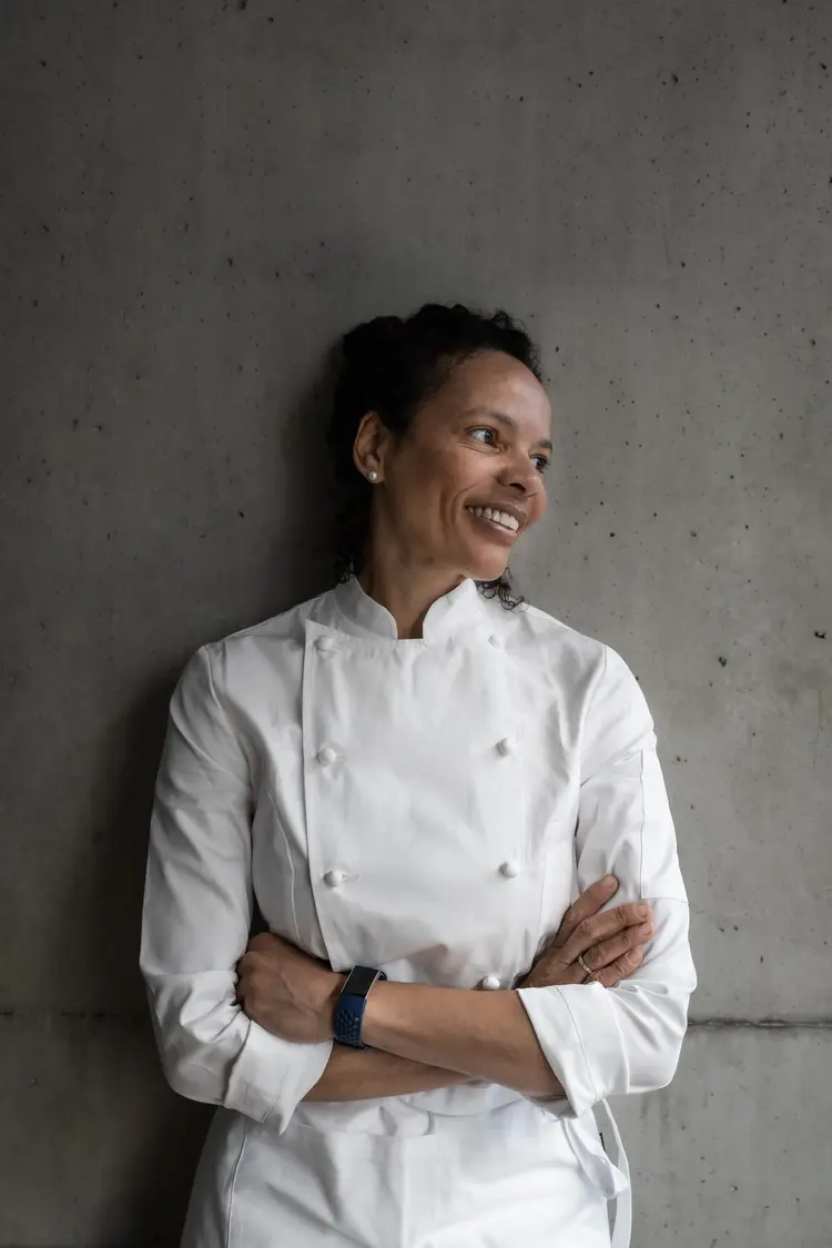 Alessandra Montagne, um dos principais nomes brasileiros na gastronomia internacional. (Anne Claire Heraud/Divulgação)