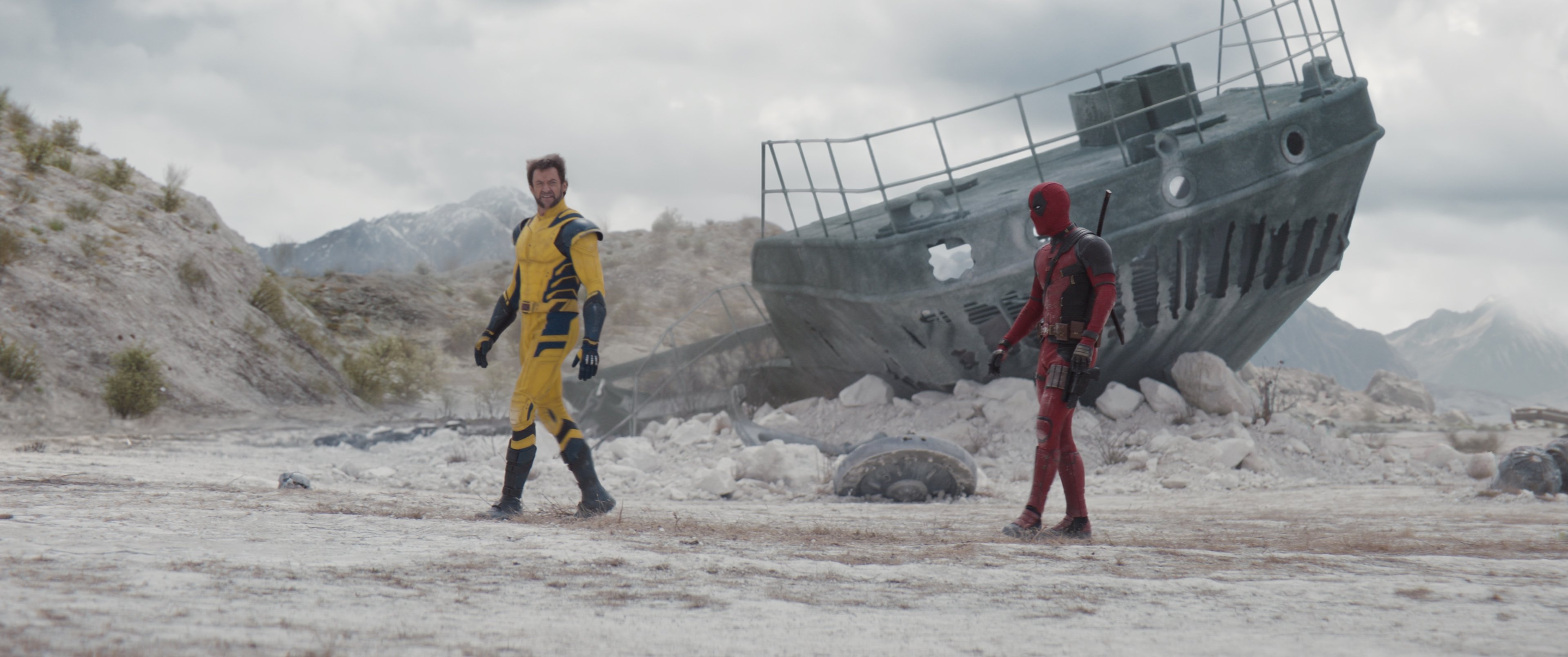 Hugh Jackman como Wolverine/Logan e Ryan Reynolds como Deadpool/Wade Wilson em 