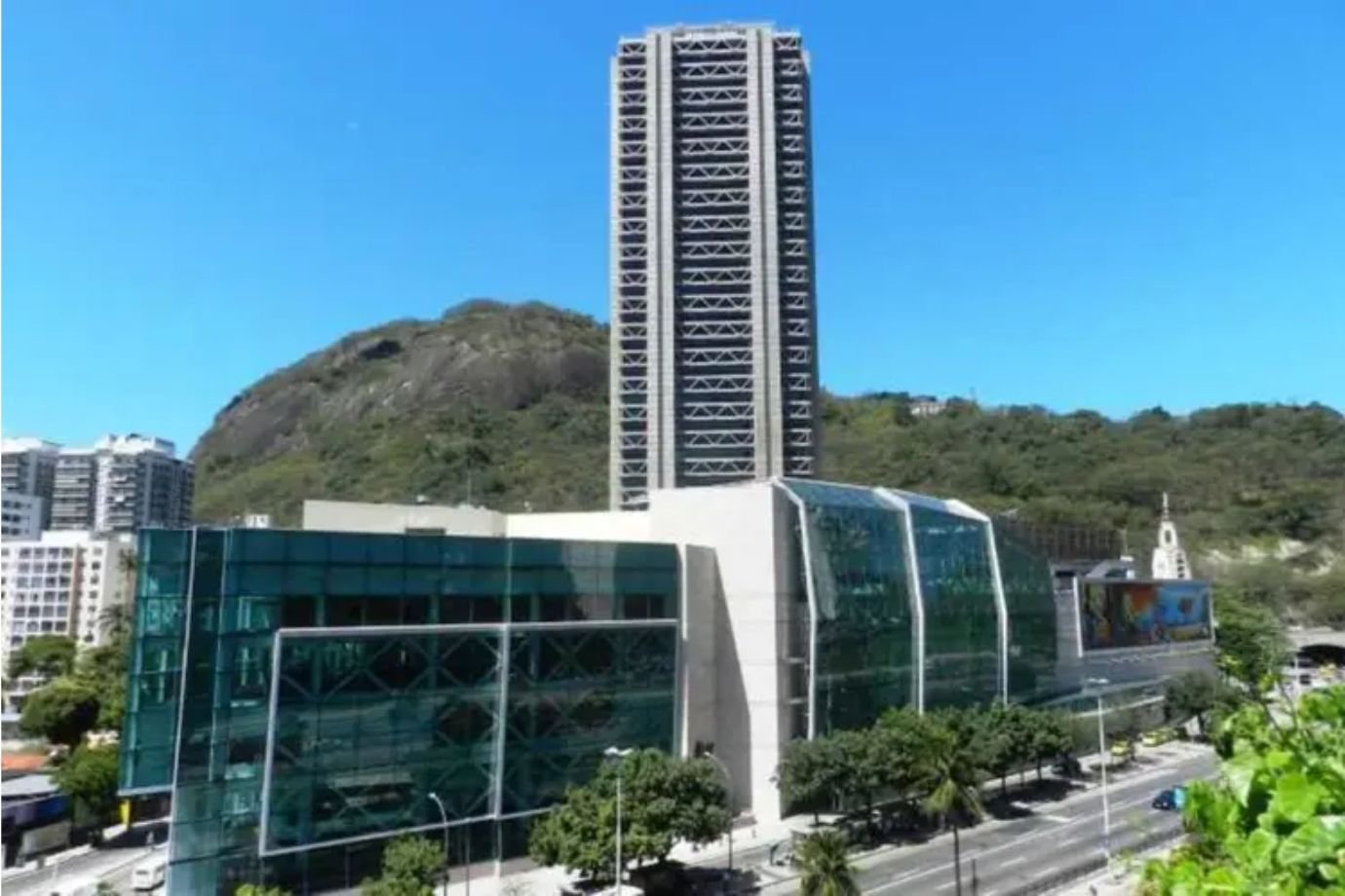 Não deu para a Allos: Iguatemi e fundo BB compram fatia do Shopping RioSul