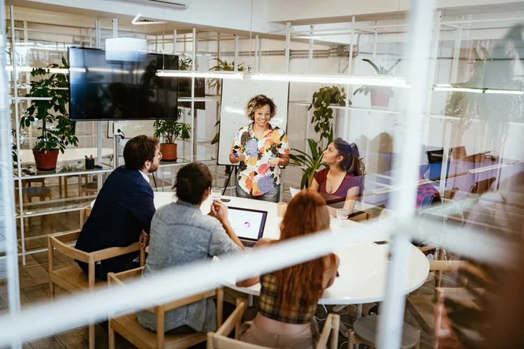 "Compartilho três estratégias essenciais para fomentar a inovação de forma administrável em termos de risco e custo" (Drazen_/Getty Images)