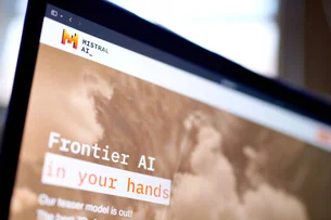Fundo por trás da francesa Mistral levanta US$ 2 bilhões para investir em inteligência artificial
