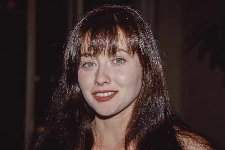 Shannen Doherty: atriz enfrentava um câncer em estágio avançado desde 2015 e deixa um legado marcante na TV (Vinnie Zuffante/Archive Photos/Getty Images)