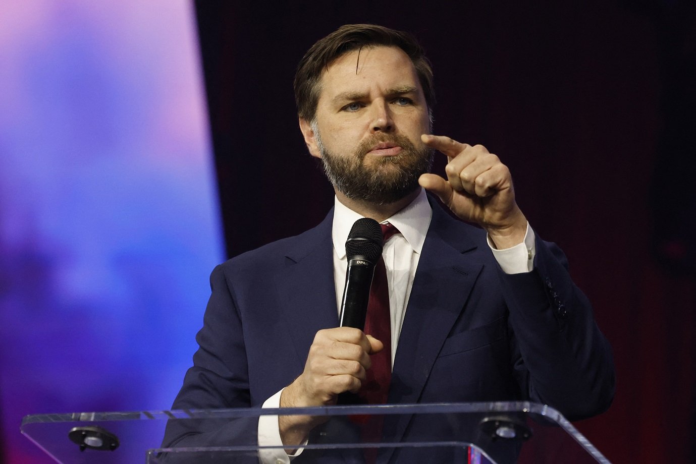 J. D. Vance: "vice de Trump é escolha pessoal e quase não trará votos", diz analista